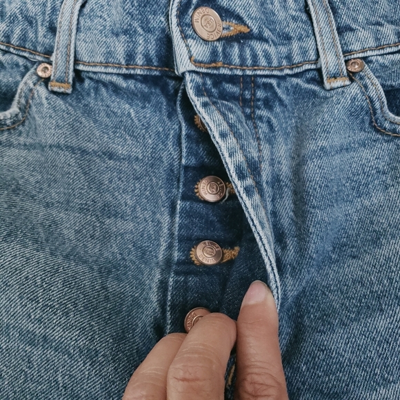 Revice Size 29 Light Wash Distressed Cut Off Denim Light Blue Short Shorts - Picture 7 of 7